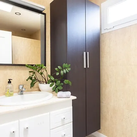 Home2book Sea View El Poris アパート