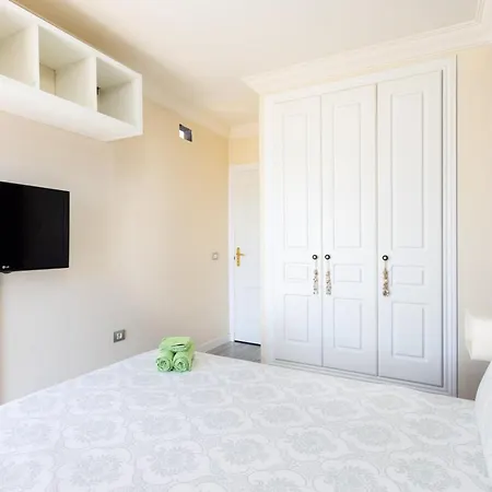 Home2book Sea View El Poris アパート