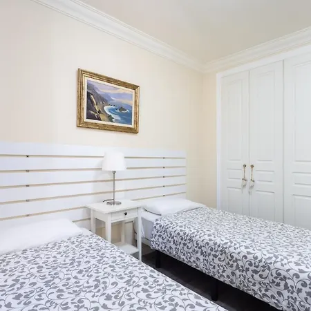 Home2book Sea View El Poris *